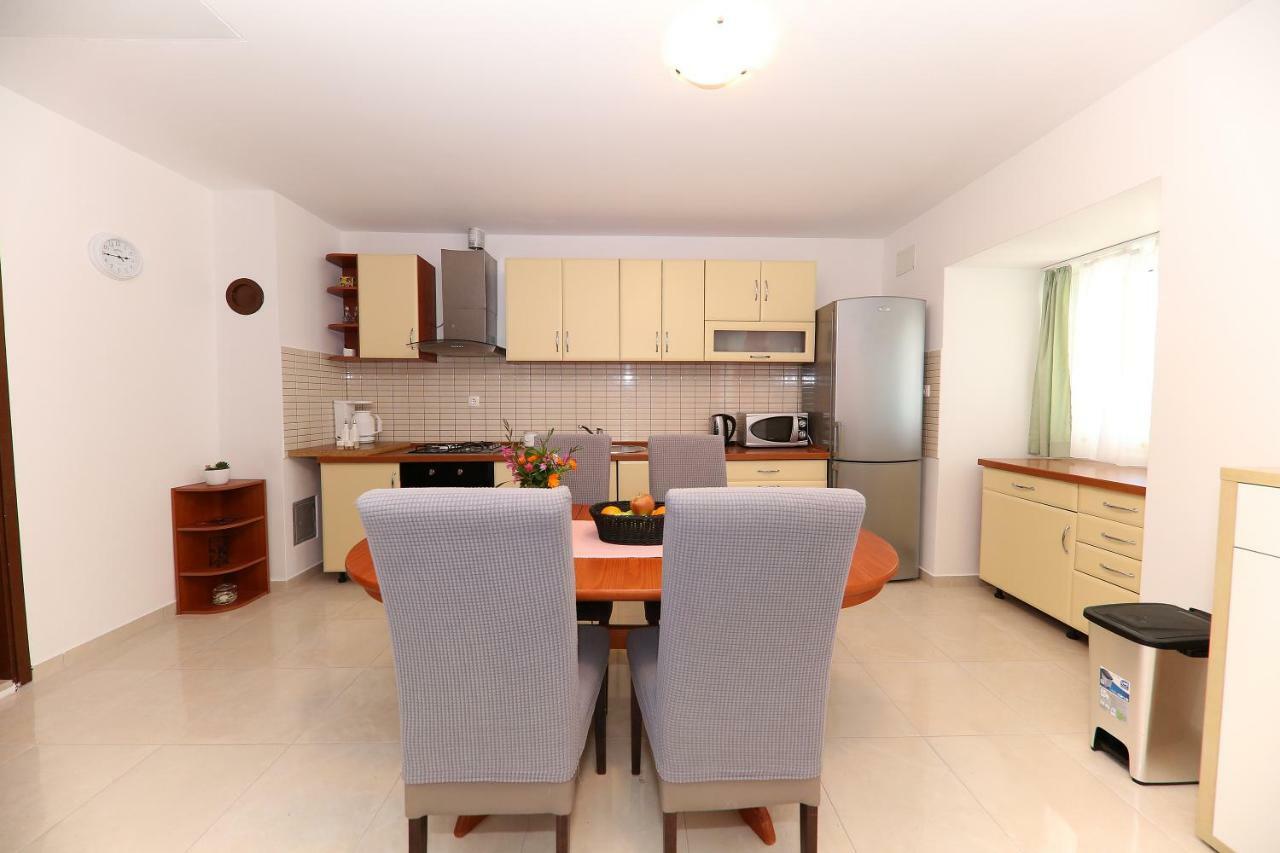 Apartment Anka *